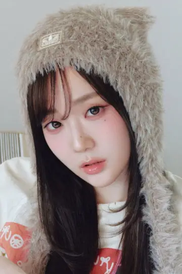 Photo Yoon Seo-yeon #569552