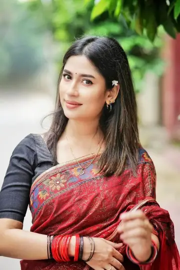 Photo Nayma Alam Maha #414028