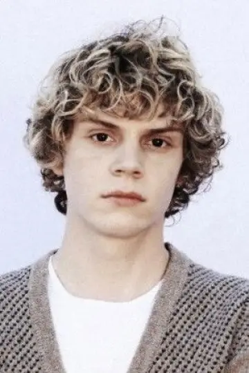 Photo Evan Peters #326458