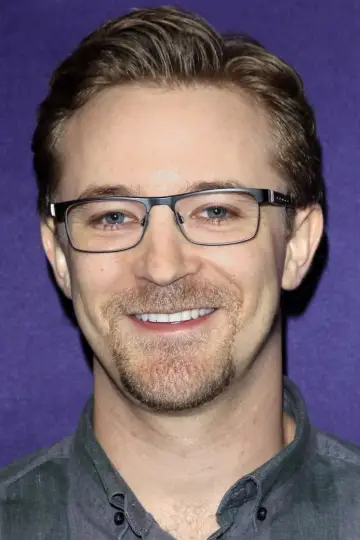 Photo Michael Welch #67407
