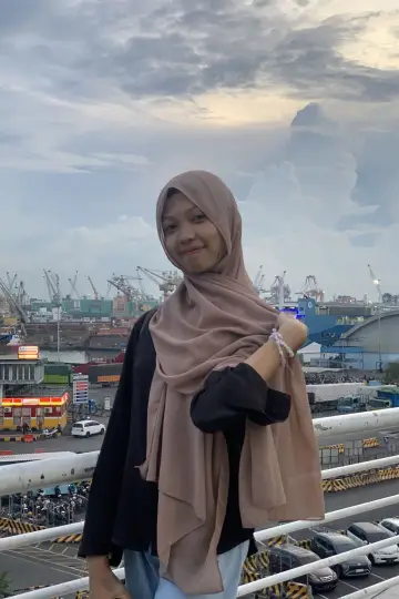 Photo Annisa Manha #442960