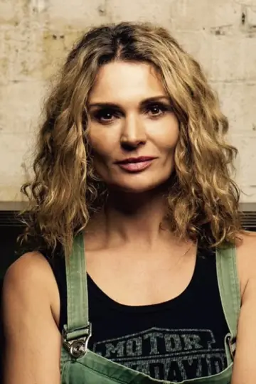 Photo Danielle Cormack #197298