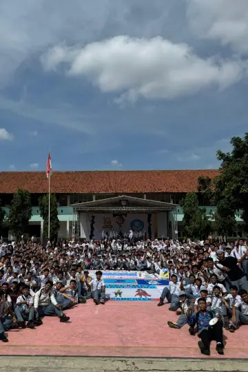 Photo Siswa-Siswi SMAN 6 #427210