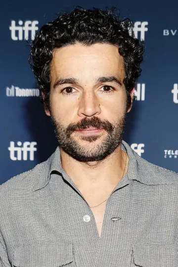 Photo Christopher Abbott #400480