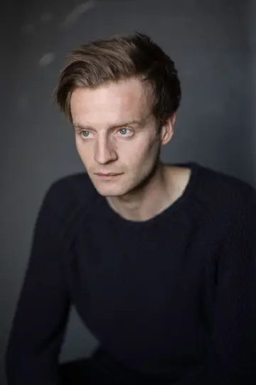 Photo Andrew Gower #300616