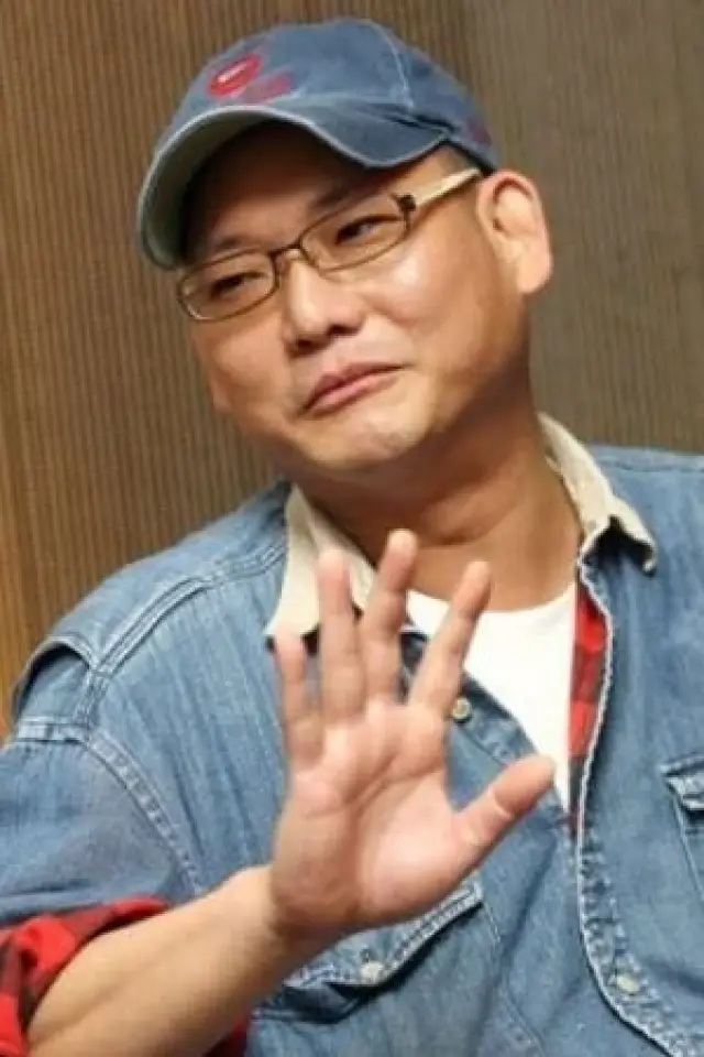 Photo Cash Chin Man-Kei