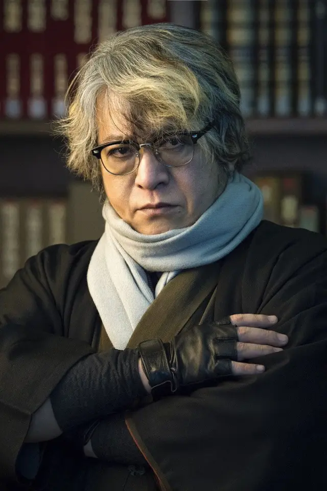 Photo Natsuhiko Kyogoku