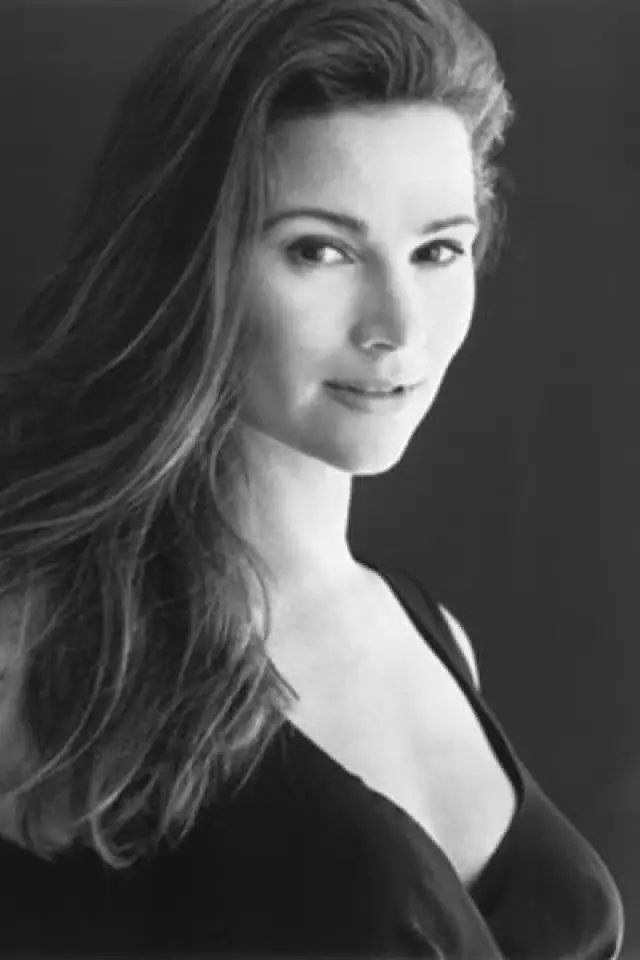 Photo Keely Shaye Brosnan