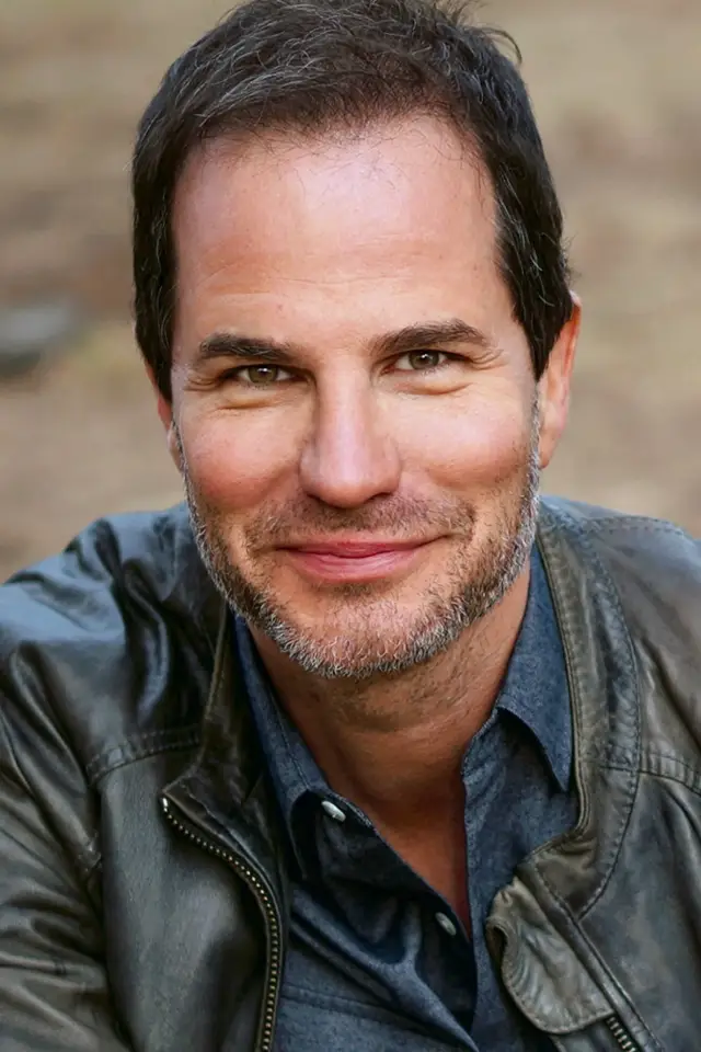 Photo Jason Kolotouros