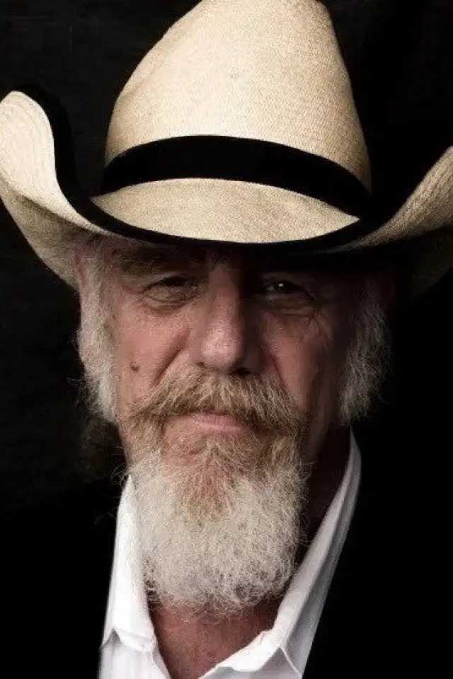 Photo Ray Benson