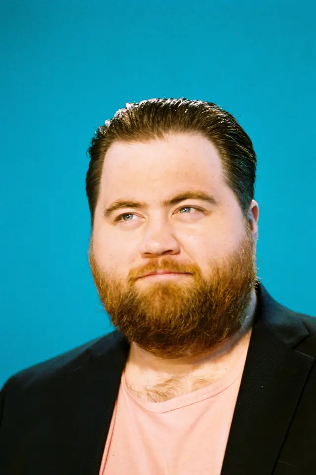 Photo Paul Walter Hauser
