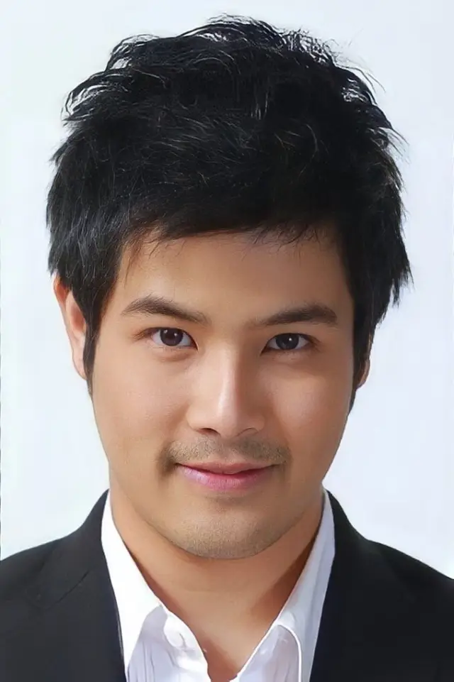 Photo Tawan Jarujinda
