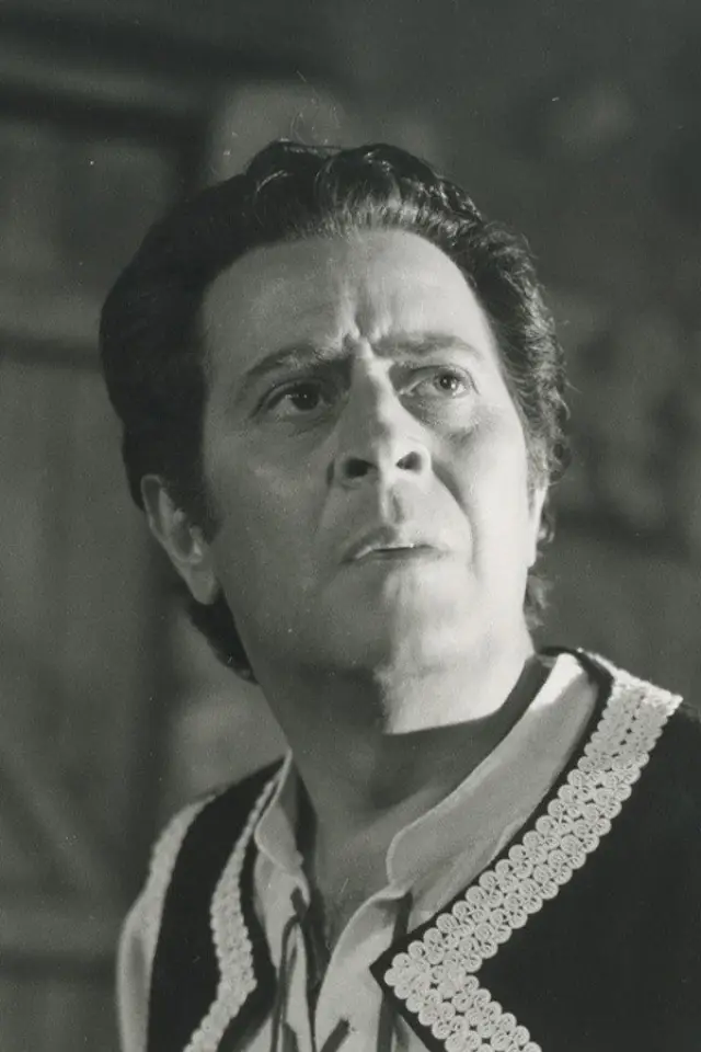 Photo Nikos Kazis