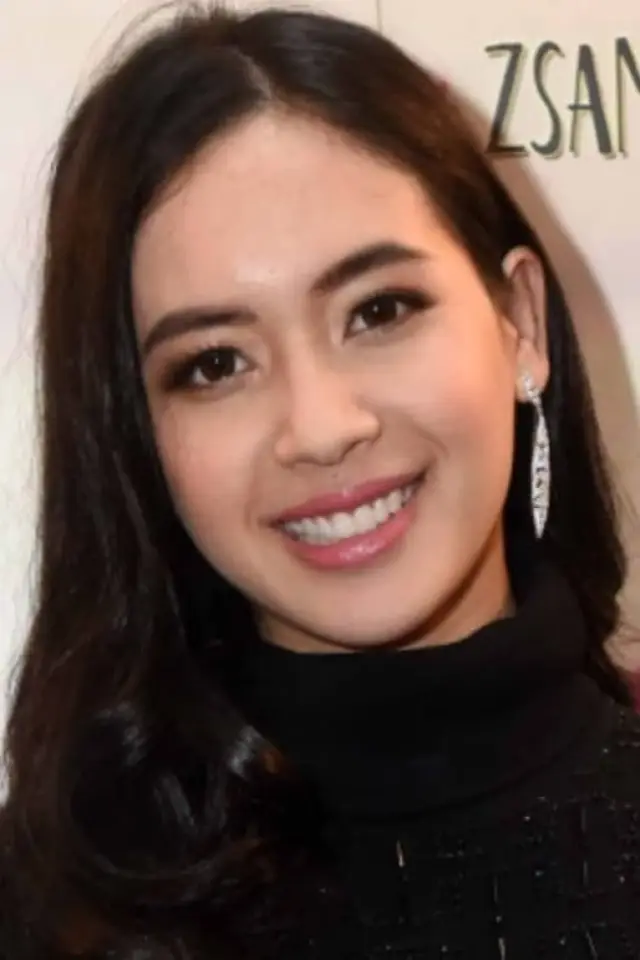 Photo Elvira Devinamira