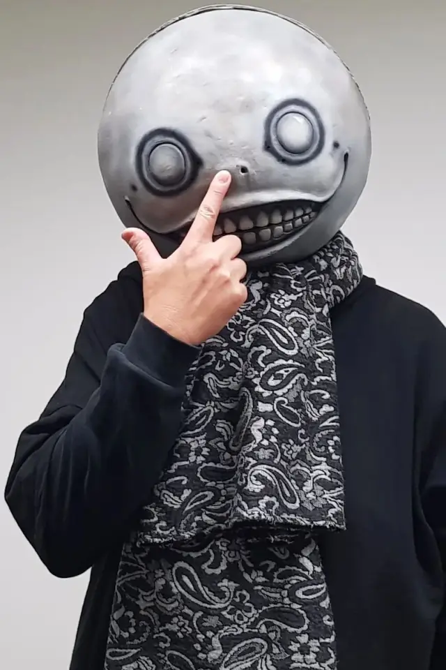Photo Yoko Taro