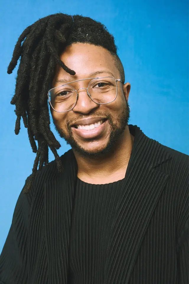 Photo Jomo Fray