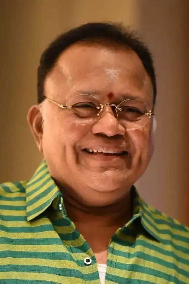 Photo Radha Ravi
