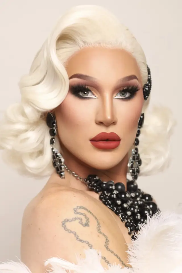 Photo The Vivienne
