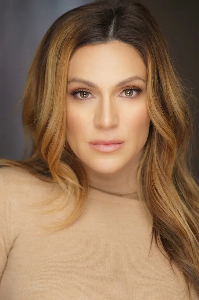Photo Shoshana Bean