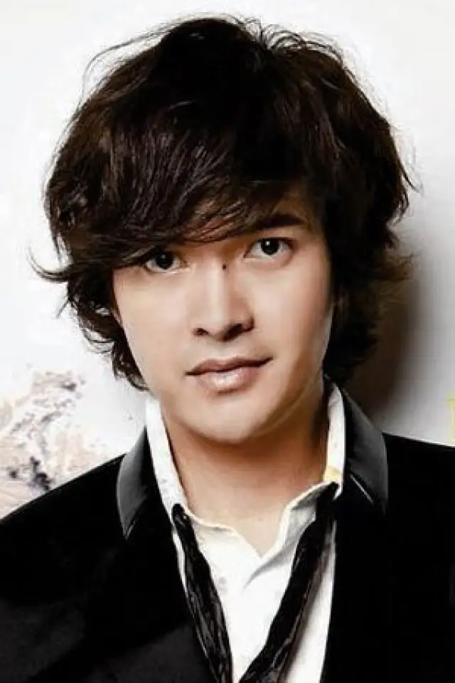 Photo Ronnadet Wongsaroj