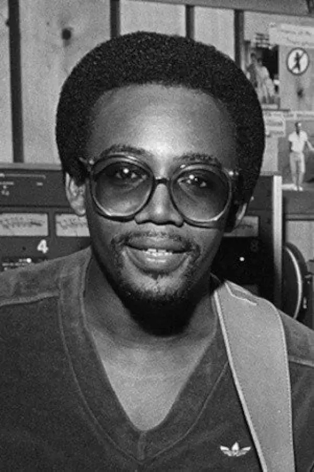 Photo Bernard Edwards