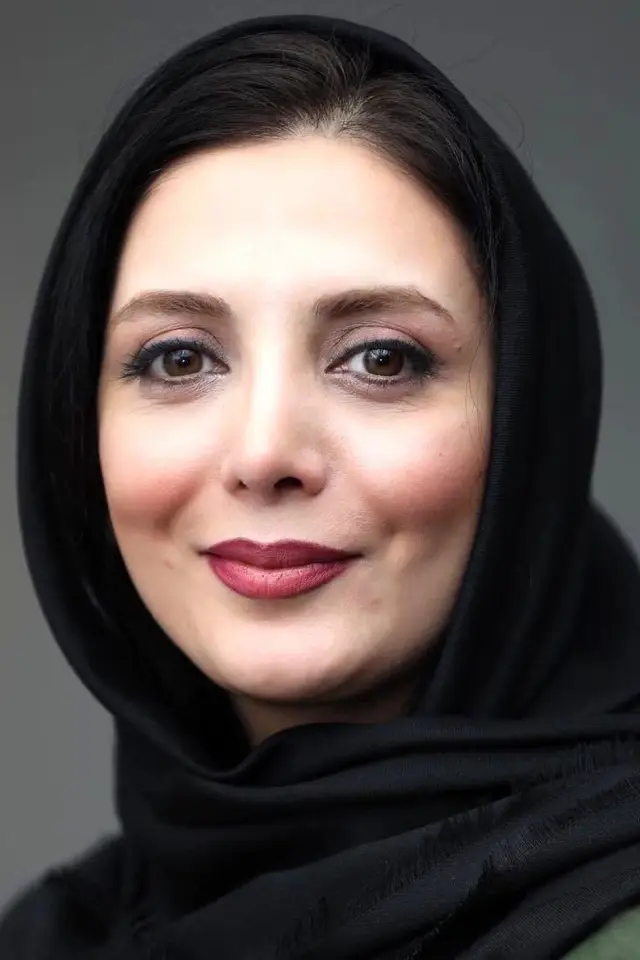 Photo Roya Mirelmi