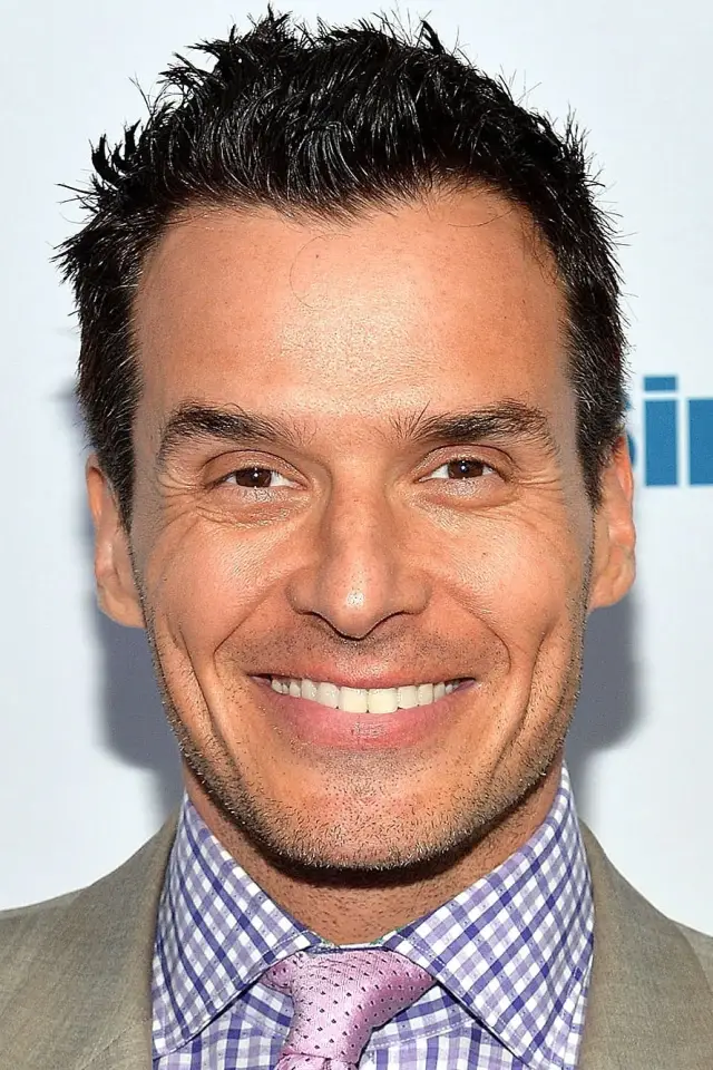 Photo Antonio Sabàto Jr.