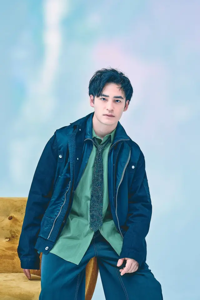 Photo Issei Kobayashi