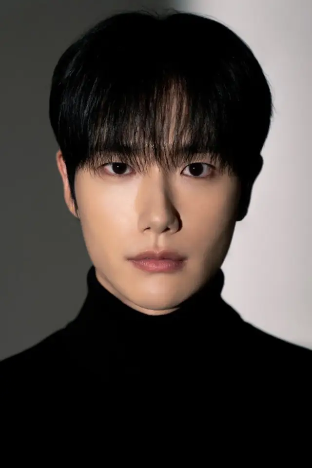 Photo Shin Jeong-u