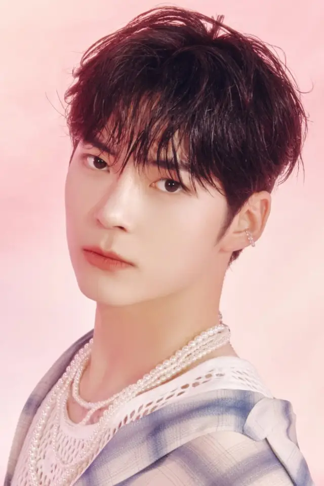 Photo Sung Hanbin