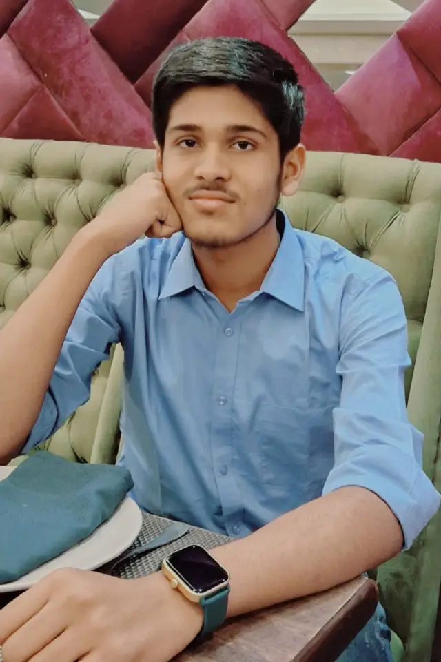 Photo Hrishabh