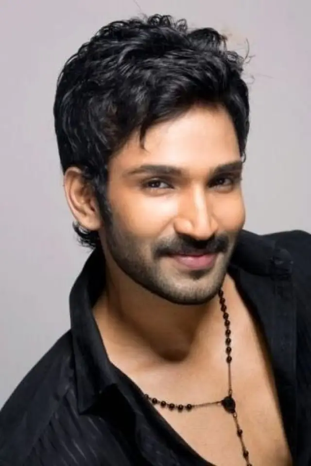 Photo Aadhi Pinisetty