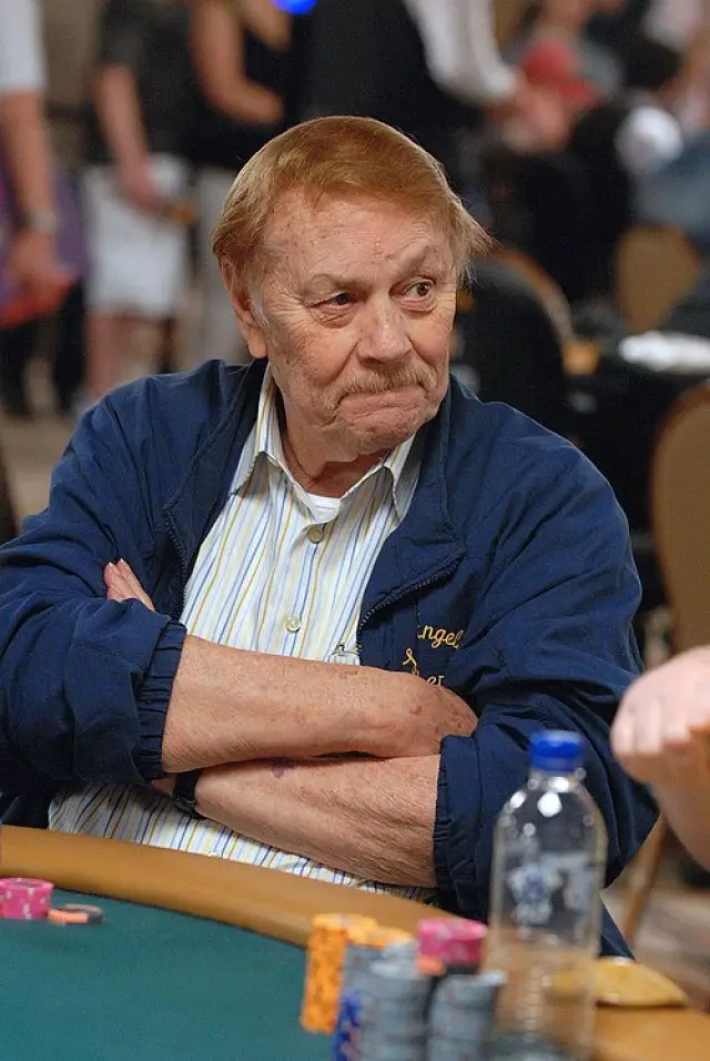 Photo Jerry Buss