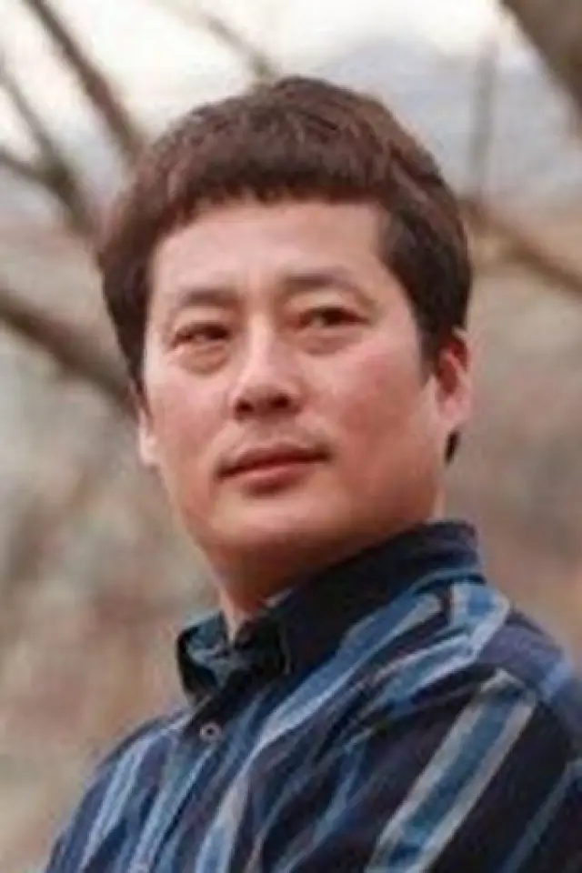 Photo Ahn Soon-dong