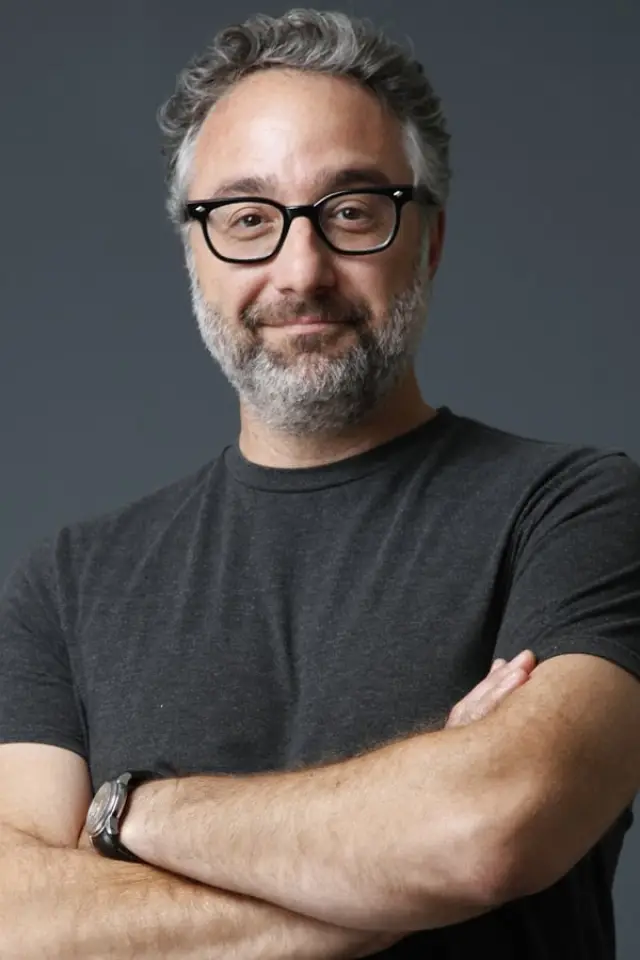 Photo Paul Schackman