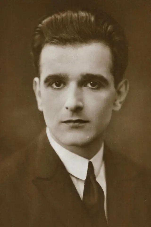 Photo Ernst Winar