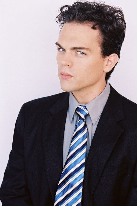 Photo Cameron Hopkin