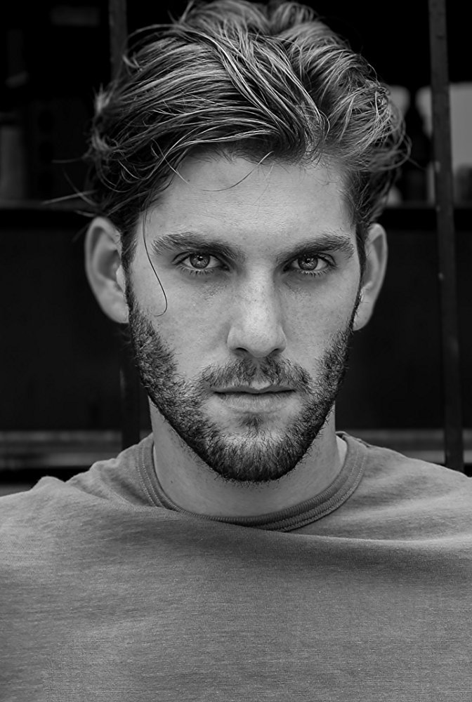 Photo Max Curnin