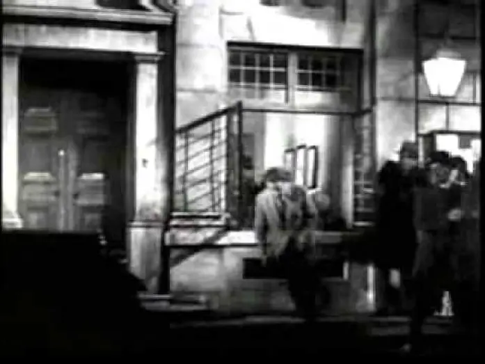 Watch film The 39 Steps — The 39 Steps (1935)  - Alfred Hitchcock - Trailer