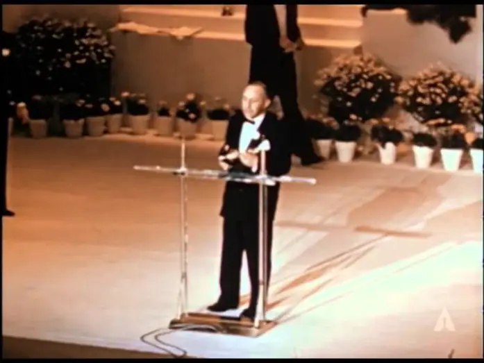 Watch film An American in Paris — An American in Paris Wins Best Picture: 1952 Oscars