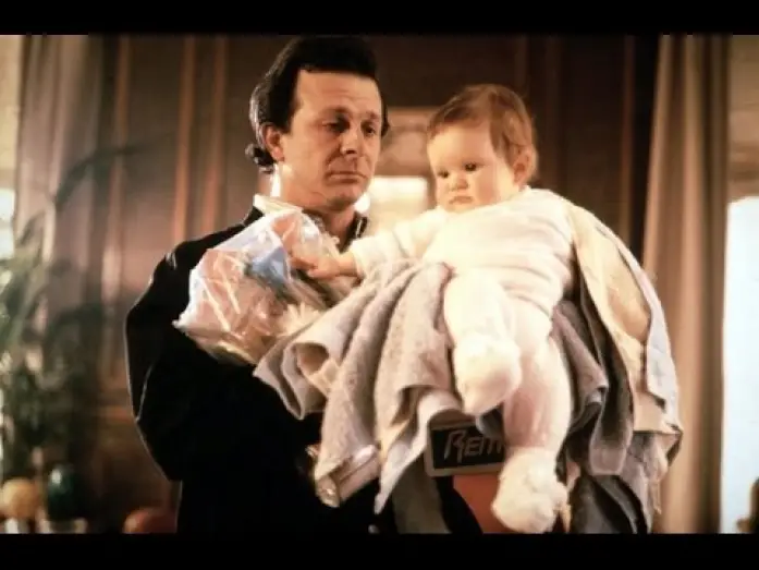 Watch film Three Men and a Cradle — Das französische Original: DREI MÄNNER UND EIN BABY - Trailer (1985)