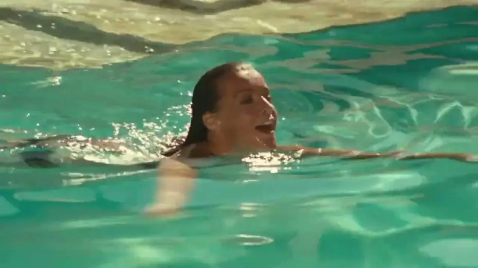 Watch film The Swimming Pool — LA PISCINE | Extrait - Baignade au soleil