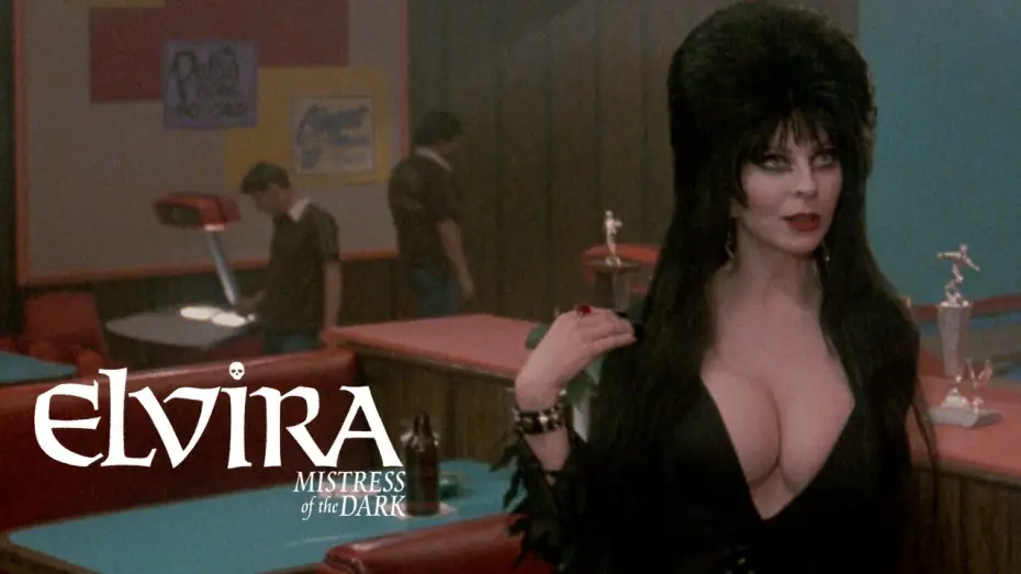 Watch film Elvira: Mistress of the Dark — Catch of the day