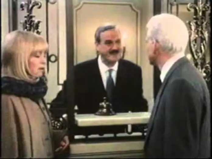Watch film The Out-of-Towners — SPERDUTI A MANHATTAN (1999) Con Goldie Hawn e Steve Martin - Trailer Cinematografico