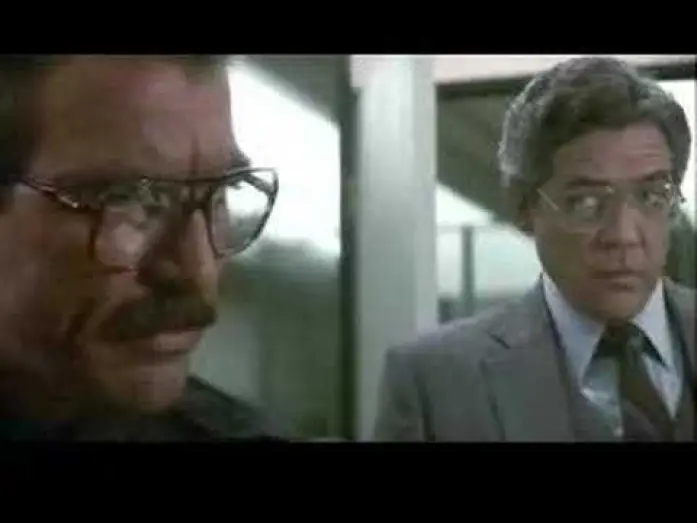 Watch film Runaway — Runaway (1984) Trailer