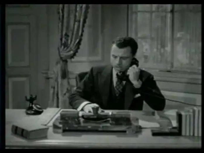 Watch film A Day at the Races — un dia en las carreras