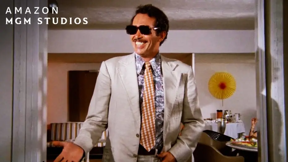 Watch film Bring Me the Head of Alfredo Garcia — Bennie Makes A Deal