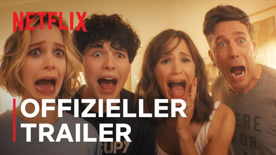 Watch film Family Switch | Offizieller Trailer