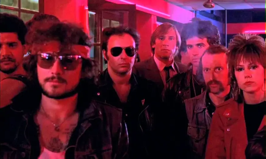 Watch film The ComDads — Les Compères (1983) -  Extrait "Salut les jeunes"