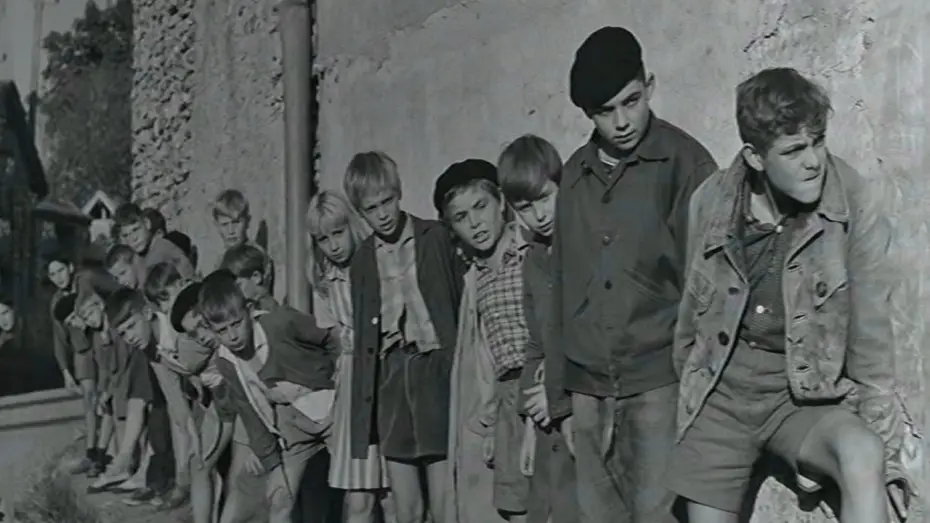 Watch film War of the Buttons — Schulfilm: Krieg der Knöpfe (DVD / Vorschau)